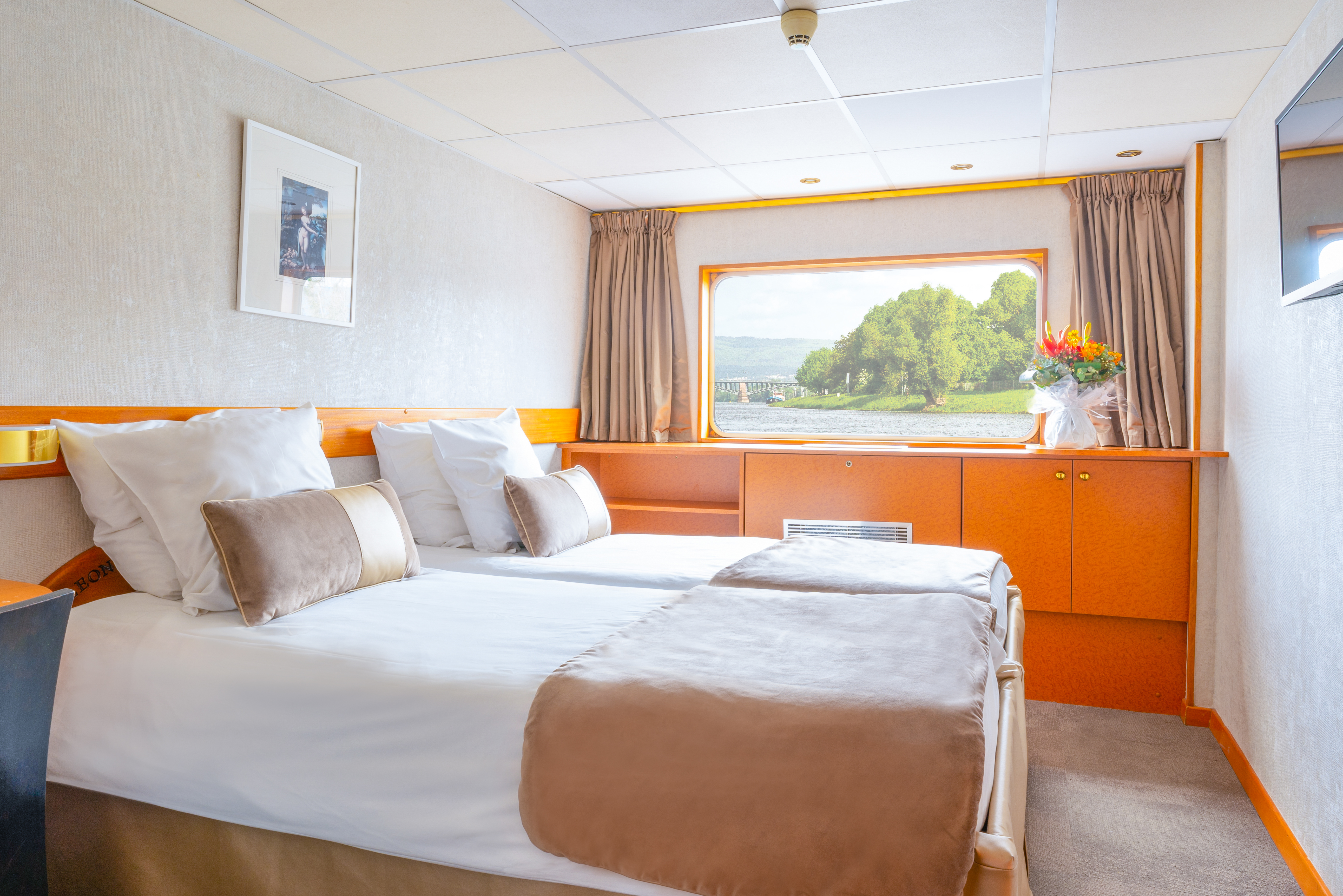 MS-leonardo-da-vinci-cabine-double-pont-principal-croisieurope-Corinne Cotard-ORIGINAL.jpg